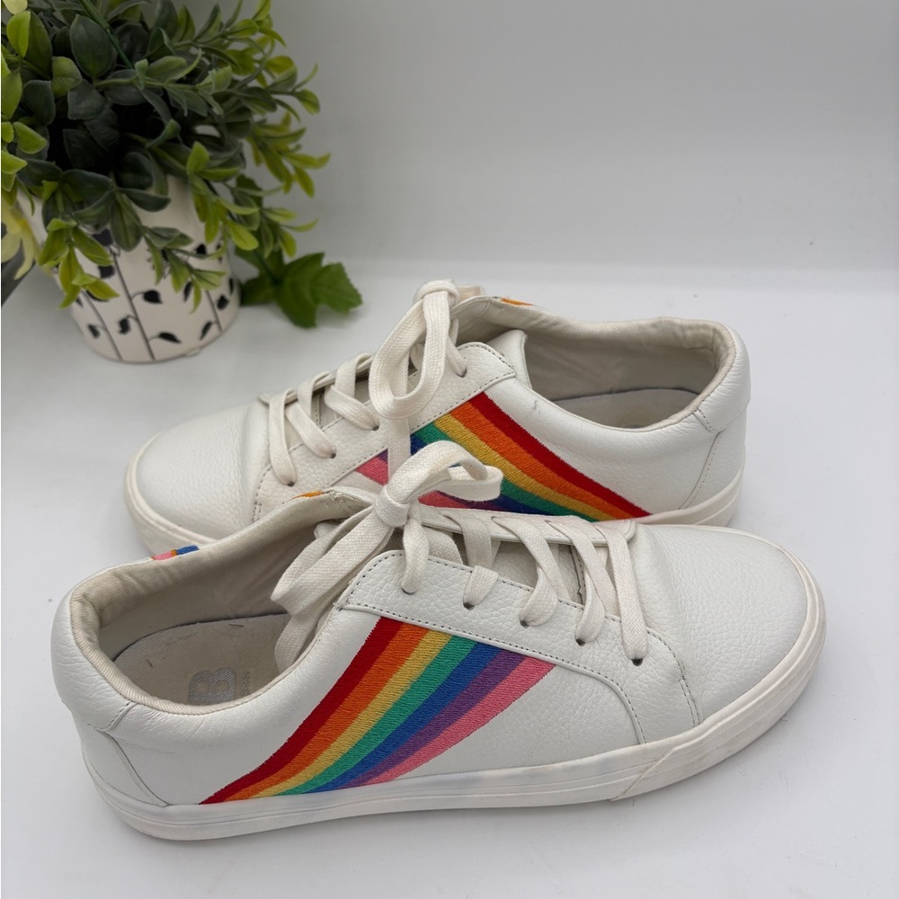 Gianni Bini White Sneakers with Rainbow Stripes